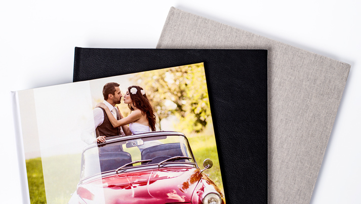 Photobooks with a picture-, leather- or linen cover