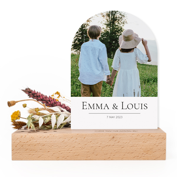 Forex kaart boog in houten houder met full color print en droogbloemen