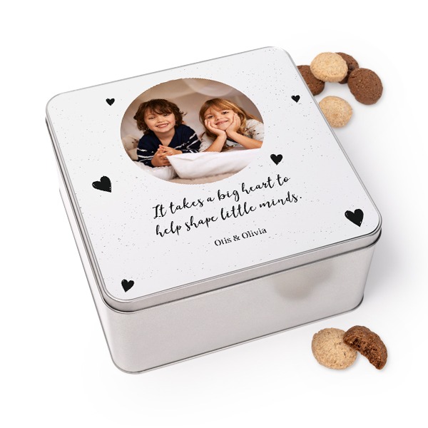 Cookie Tin Square with Generous cookies