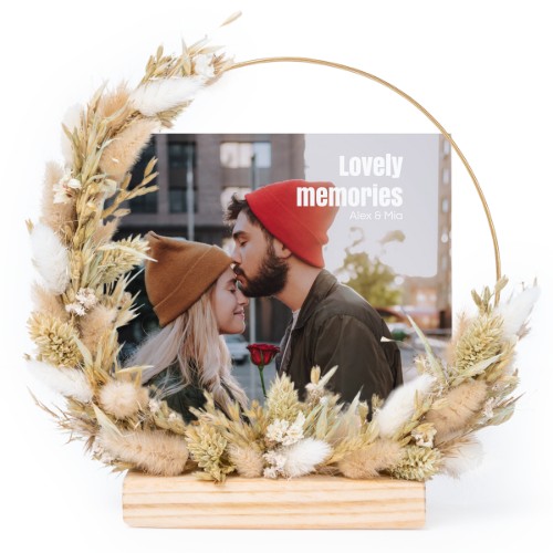 Dried flower wreath with 13 photo cards Dried flower wreath with 13 photo cards