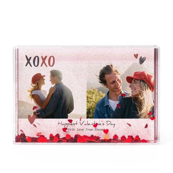 Photo frame with heart confetti