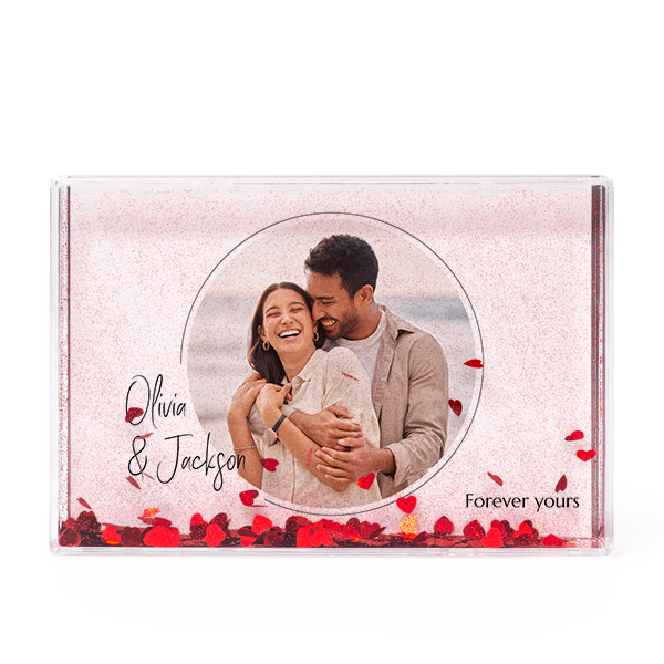 Photo frame with heart confetti