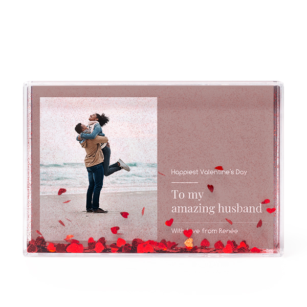 Photo frame with heart confetti