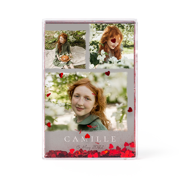 Photo frame with heart confetti