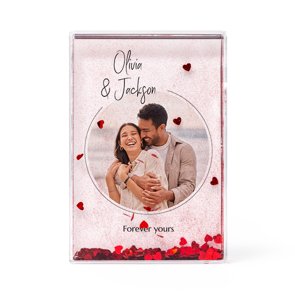 Photo frame with heart confetti