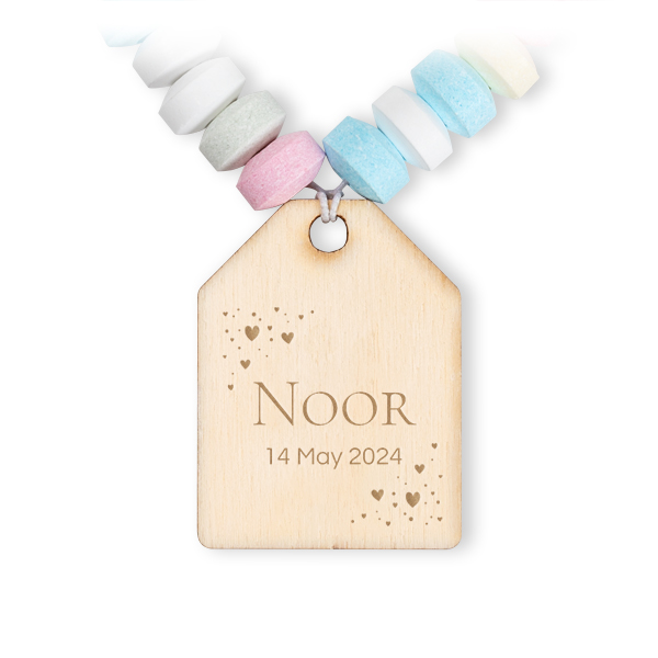 Candy necklace with engraved wooden label - Set of 12