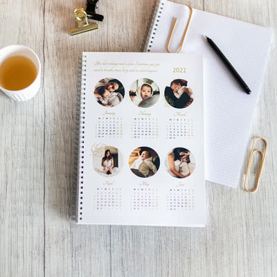 Lav en notesblok med fotokalender